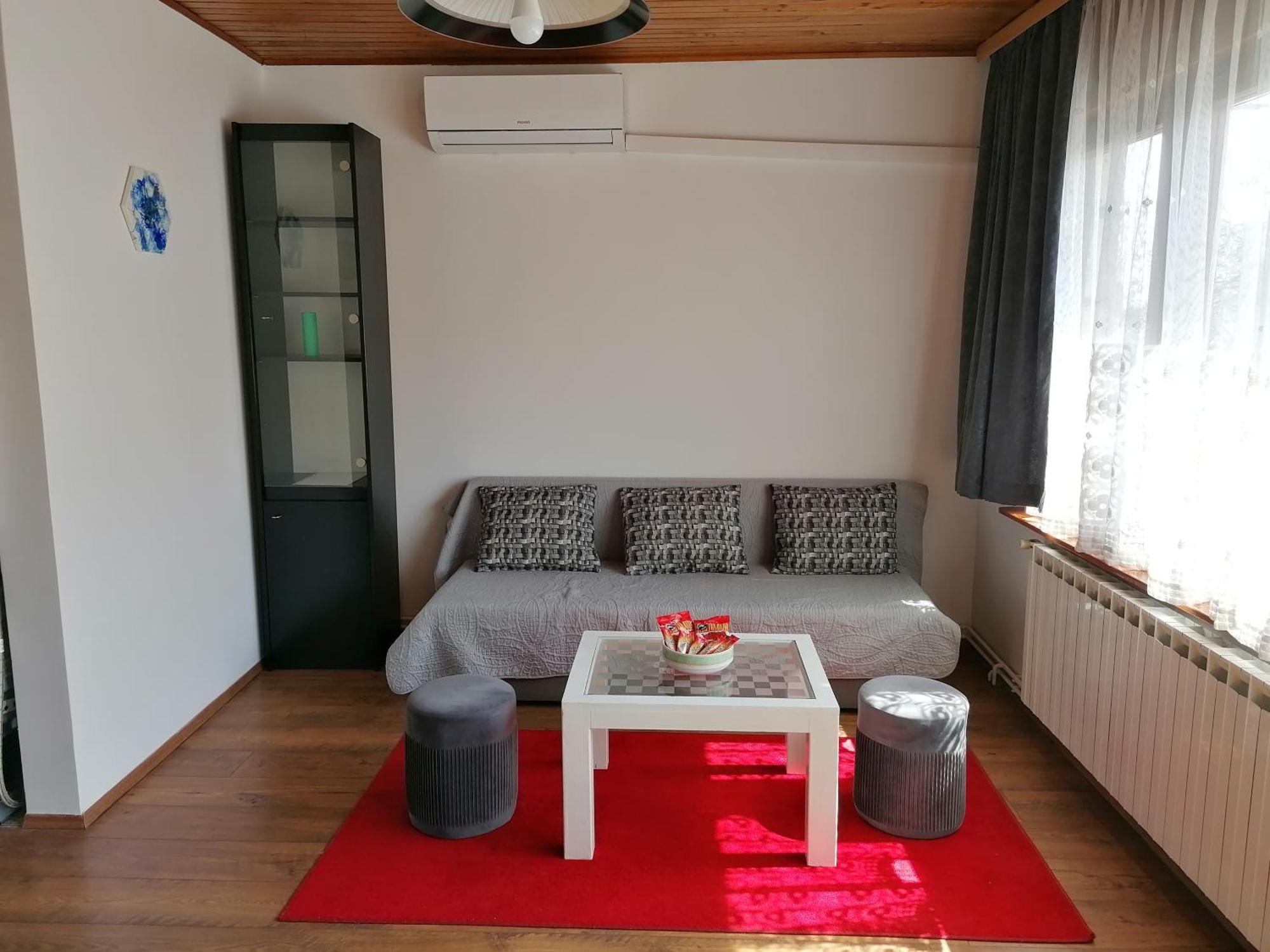 ססבטה Cozy 1-Bdrm Apt In Dubec, Ideal For Work Or Study מראה חיצוני תמונה